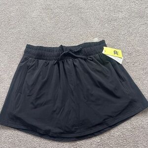 NWT! Womens Skort